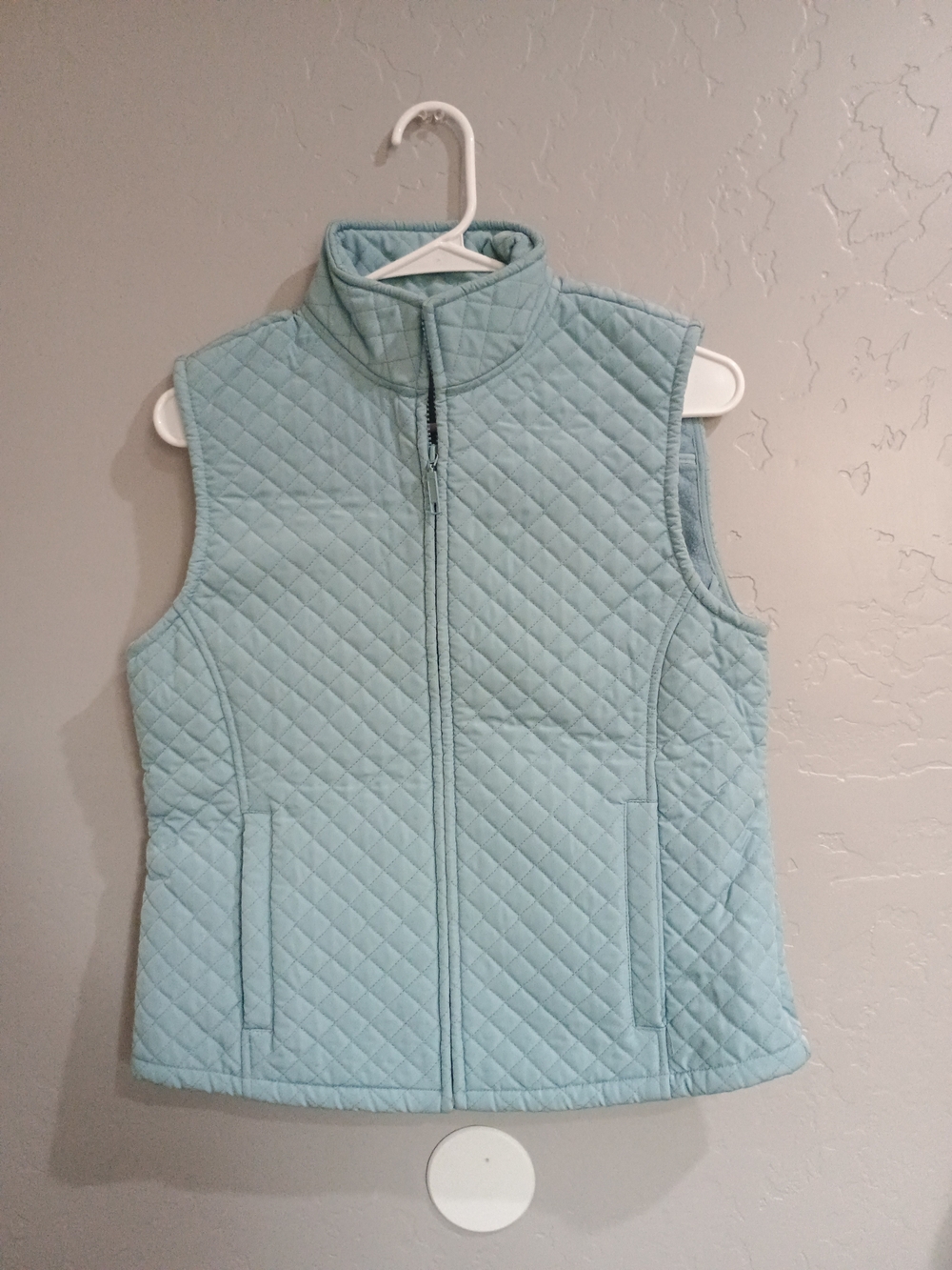 Izod Quilted Light Blue Sleeveless Vest